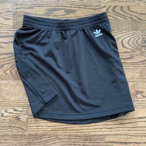 adidas Black Athletic Shorts with Elastic Waistband and Moisture-Wicking Fabric